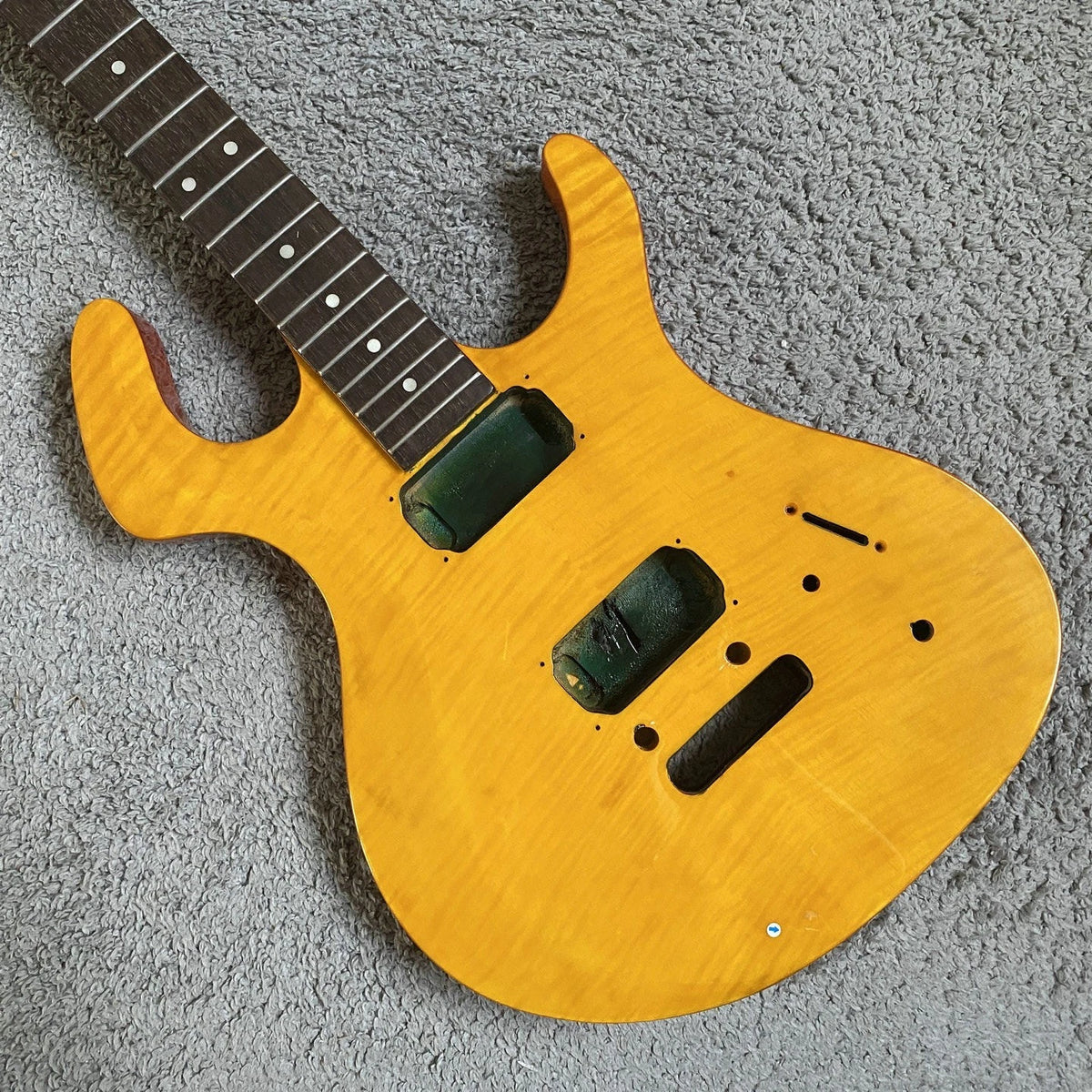 22-Fret Custom Electric Guitar DIY Kit with Double Tremolo, Alder Wood Body