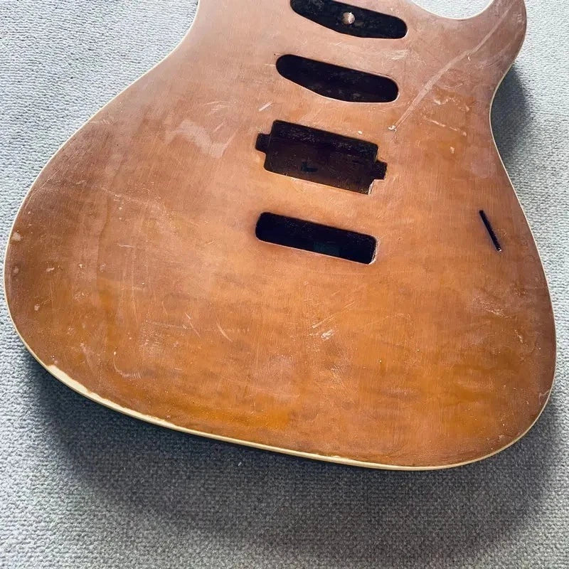 Orange HSS Quilted Maple Top Okoume Wood Guitar Body