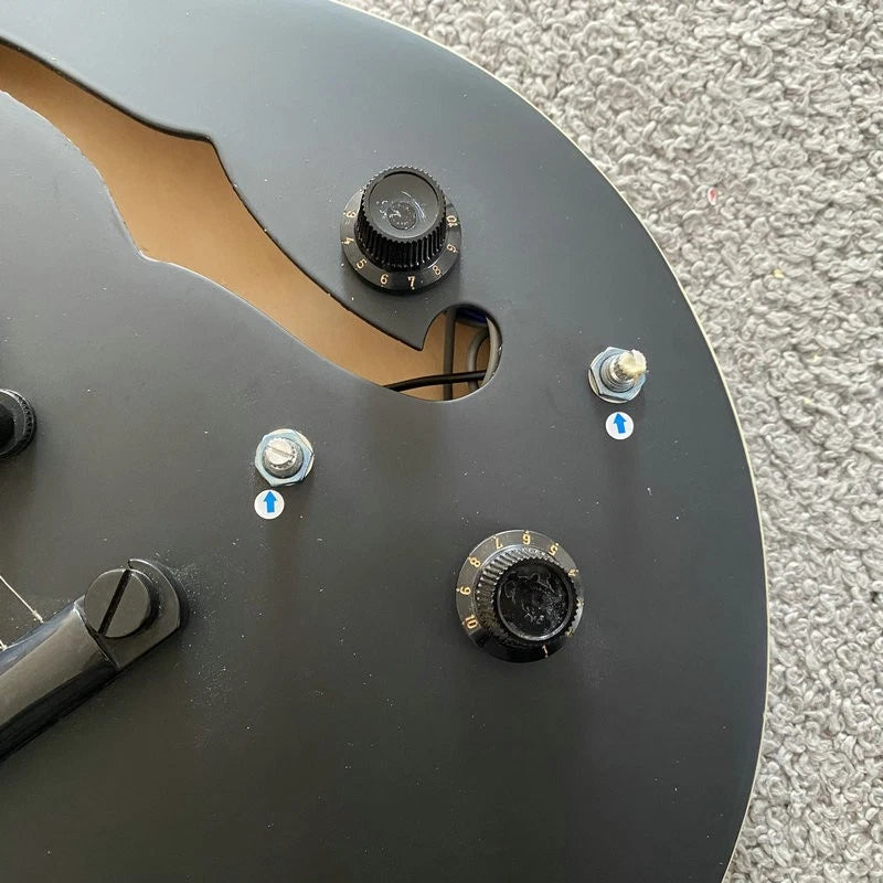 Hofner Contemporary Black Jazz Guitar, Maple Body, Mahogany Neck, Rosewood