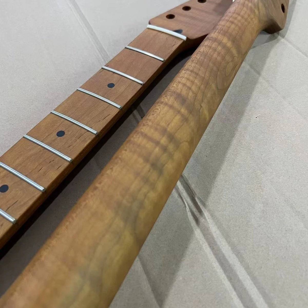 Flame Maple Guitar Neck Roasted Maple Fretboard 22 Frets Fit ST