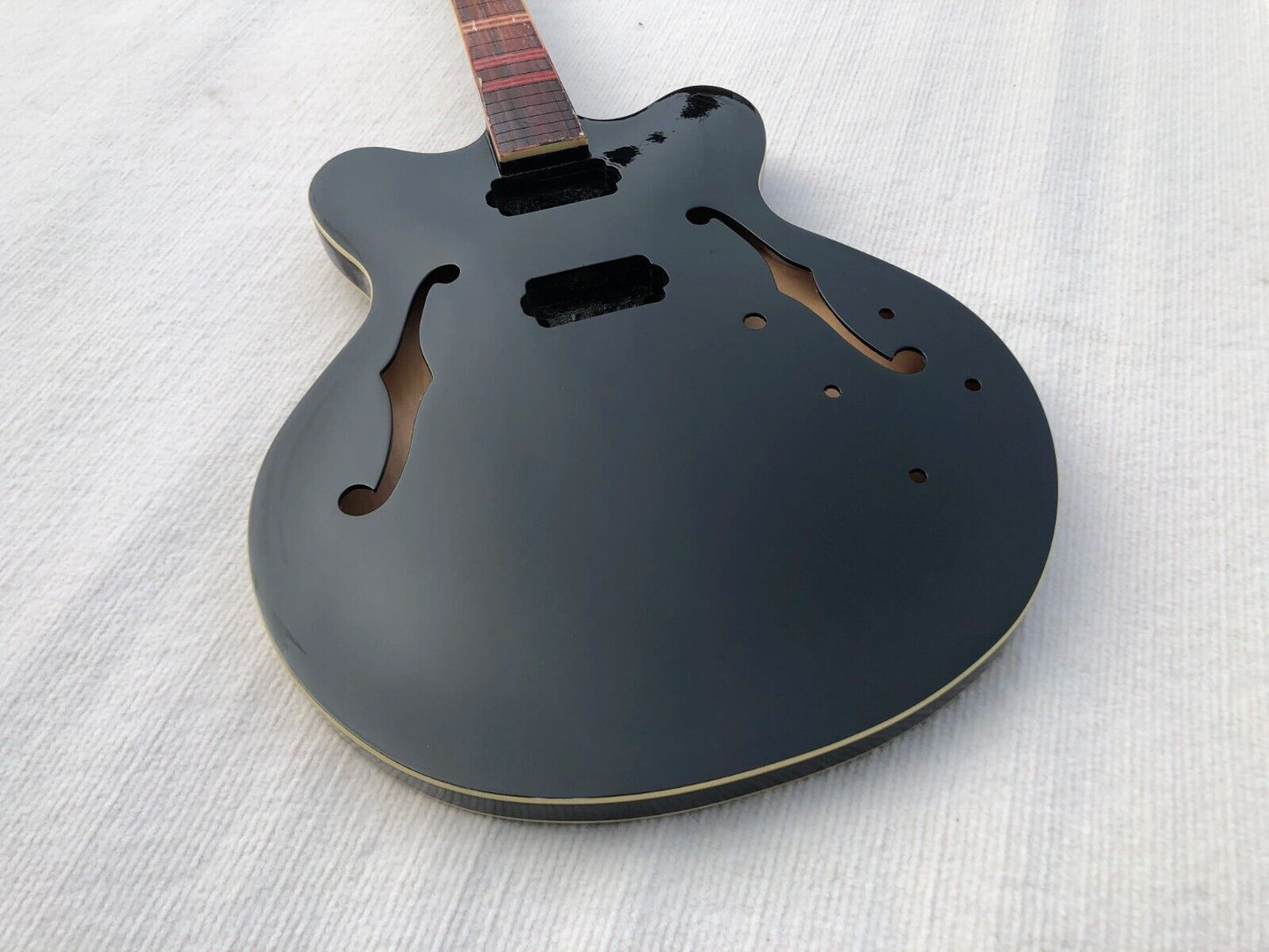 Gloss Black DIY Jazz Guitar Semi Hollow Body with Maple Neck, Rosewood Fretboard