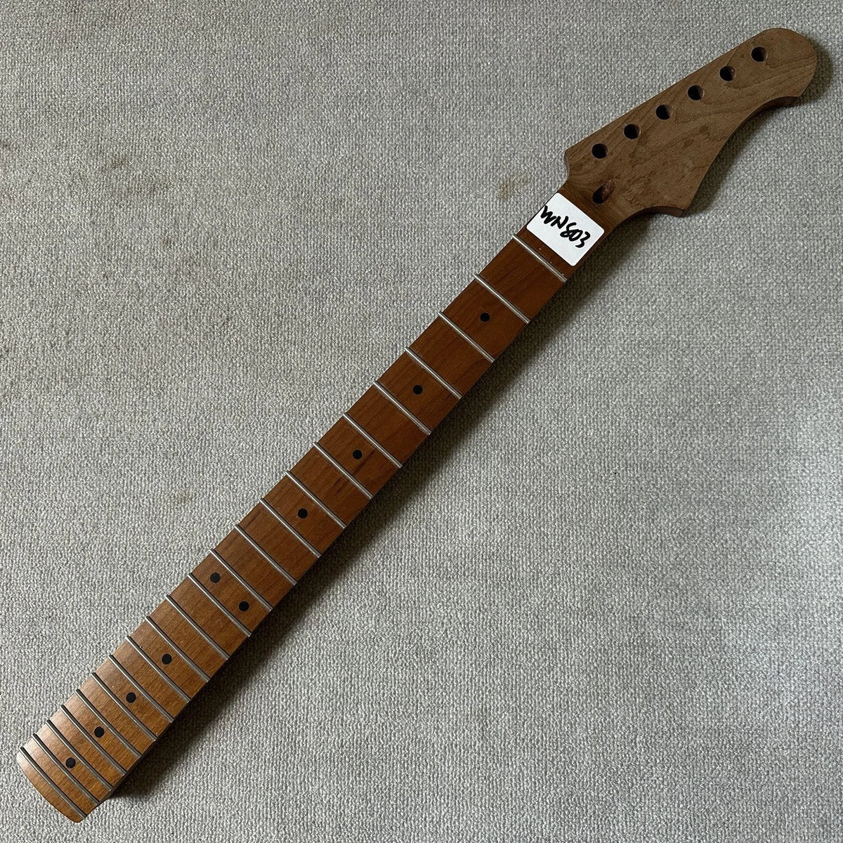 Guitar Neck, 22 Frets, Roasted Maple