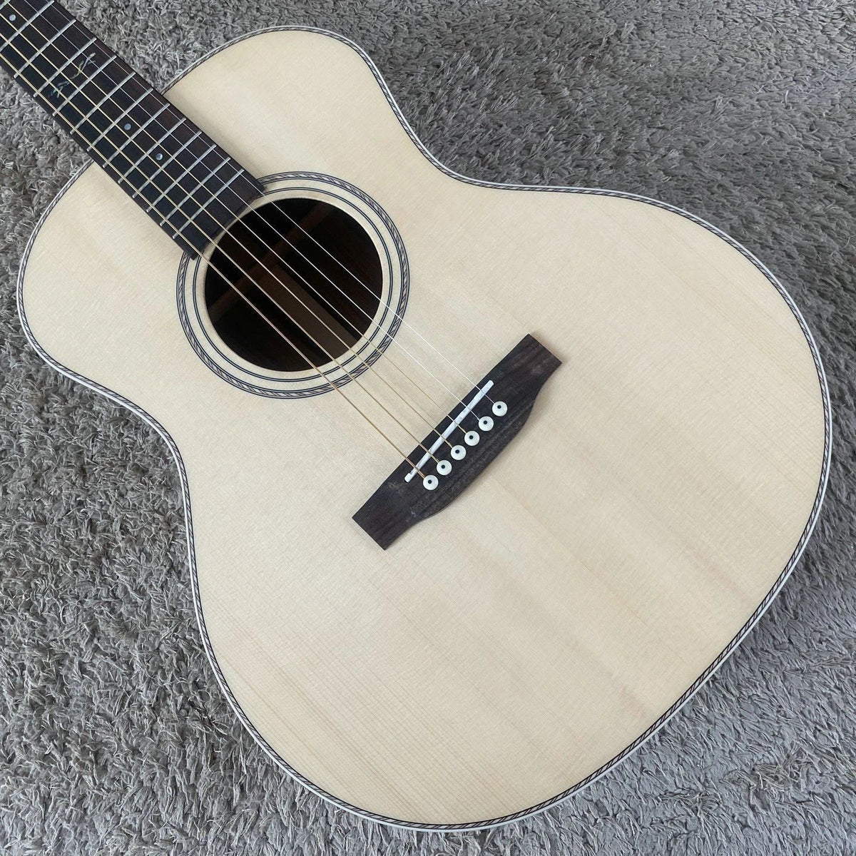 36-Inch Acoustic Guitar, Spruce Top, Mahogany Neck, Rosewood Body, Natural