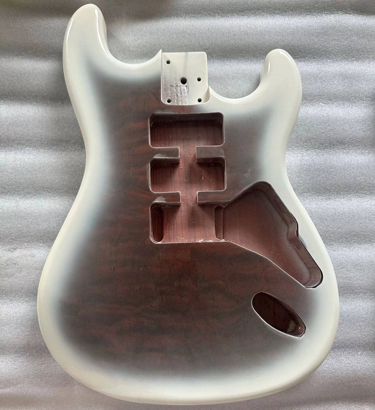 Rare Sunburst Ash Guitar Body, Gloss Finish, Veneer Maple Top Fit ST