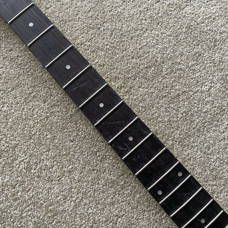 Black 5 String Electric Bass Maple Neck, Rosewood Fingerboard 24 Frets