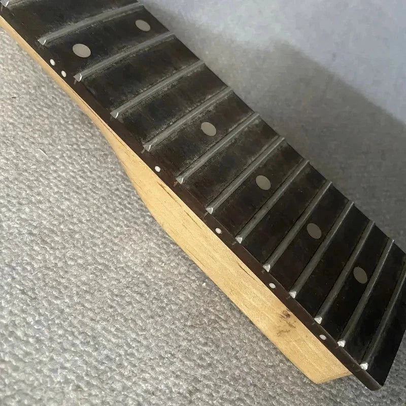 Washburn Mini Short Scale Guitar Maple Neck, Rosewood Fingerboard