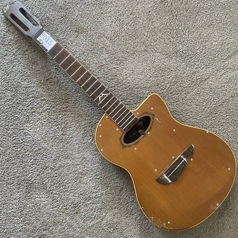 Eko 39 Inch Classical Guitar, Pine and Rosewood Body, Mahogany Neck