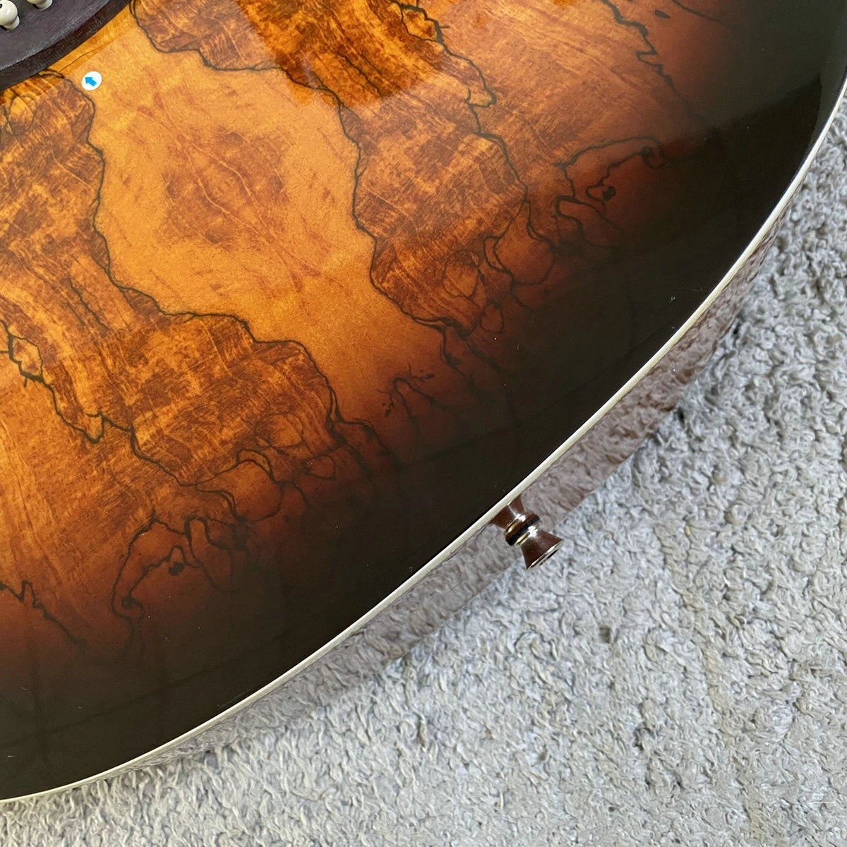 Acoustic Guitar, Black Wood Finish, Sunburst Finish, Mahogany Neck