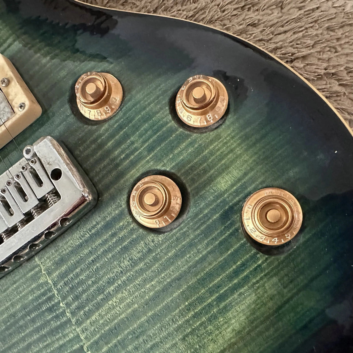 Green Burst Electric Guitar, Mahogany Body, Tiger Maple Veneer, Wilkinson Pickup