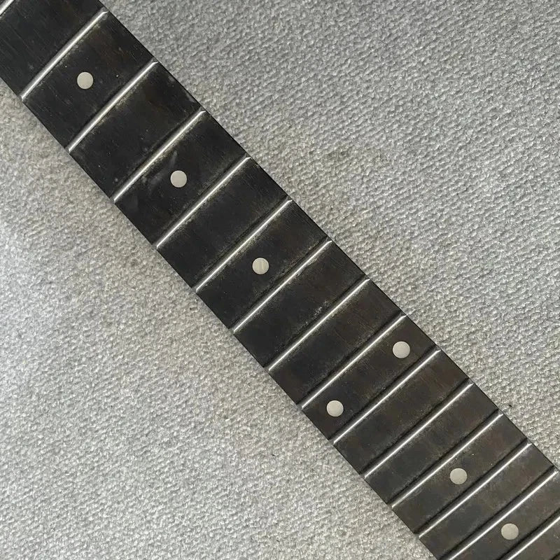 Washburn Mini Short Scale Guitar Maple Neck, Rosewood Fingerboard