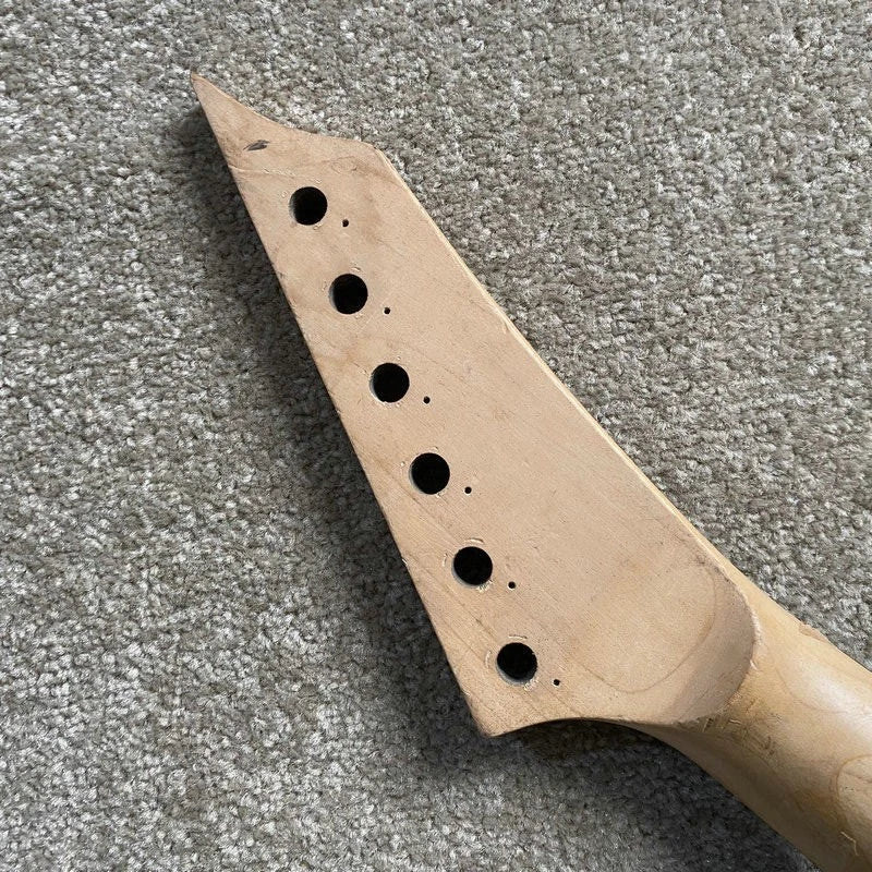Reversed Headstock Maple Wood Guitar Neck with Rosewood 24 Frets Fingerboard