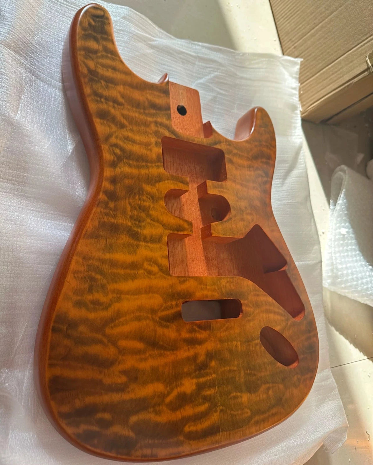 Mahogany Orange Guitar Body Quilted Maple Top, Nitro Finish Fit ST