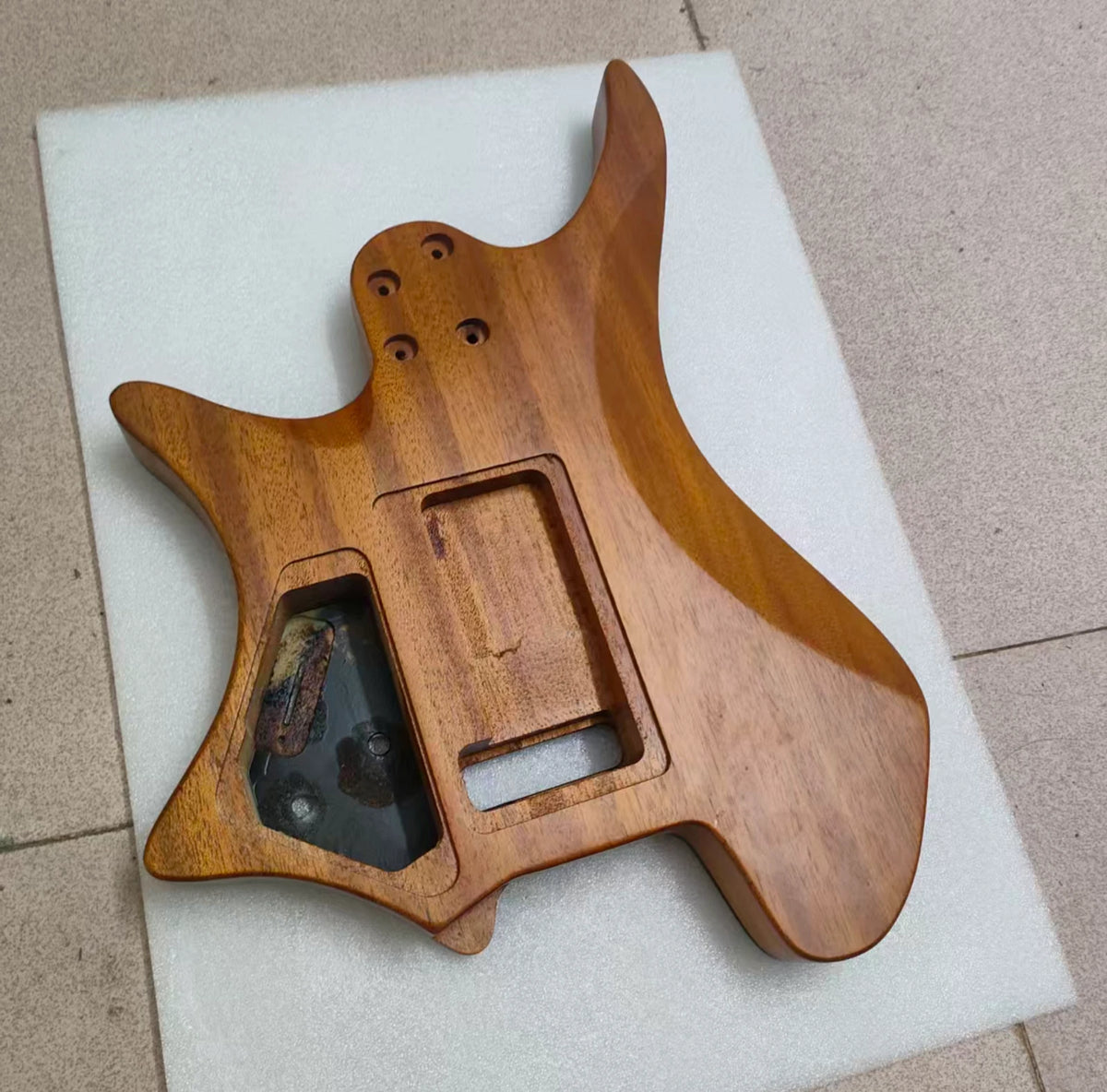 HH Mahogany Wood Headless Guitar Body with Resin Top Finish