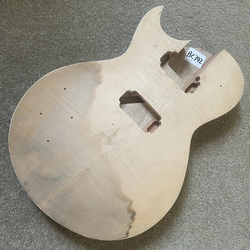 Left Hand Guitar Body, Mahogany, Tiger Maple Veneer