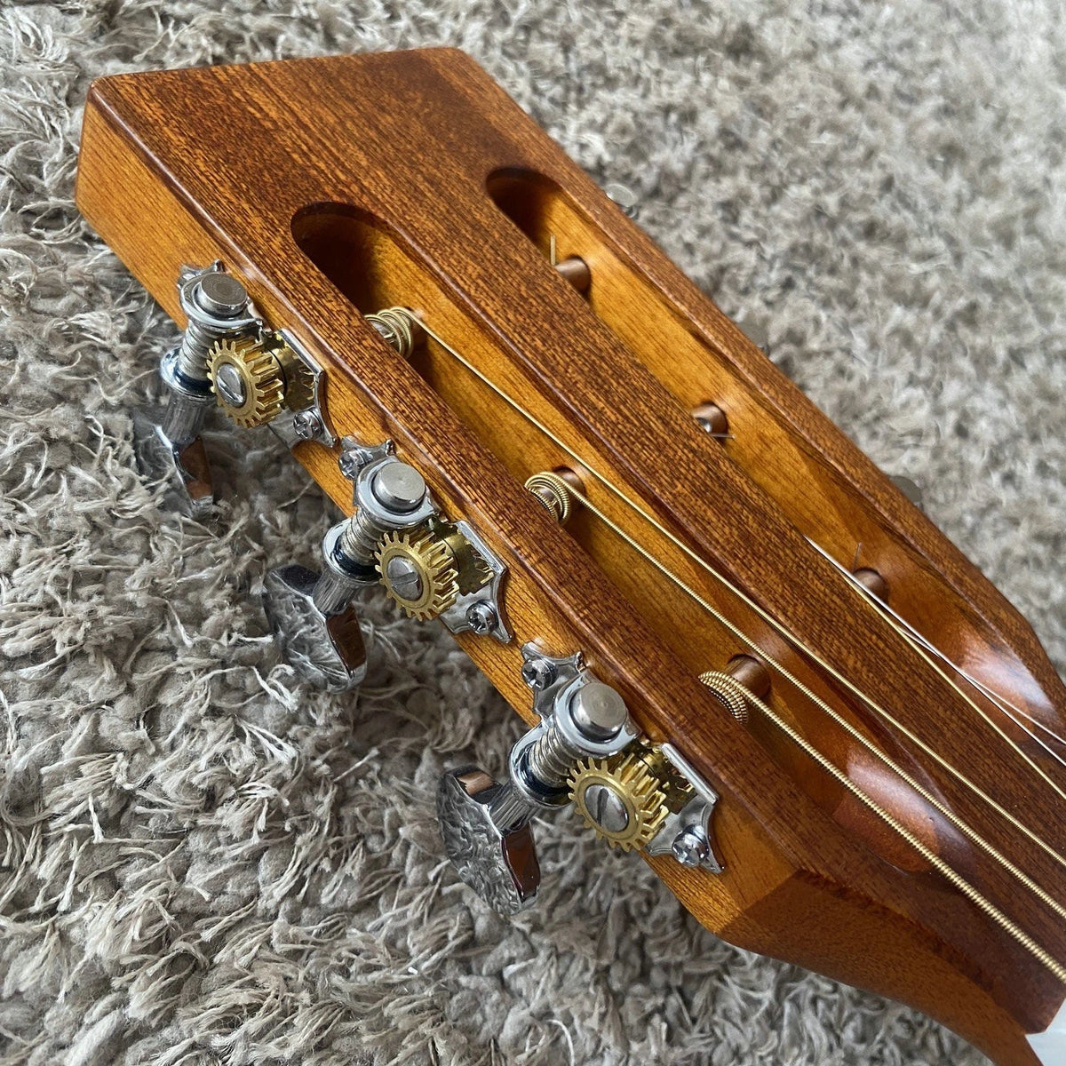 38-Inch Parlor Acoustic Guitar, Red Pine Top, Santos Rosewood Body