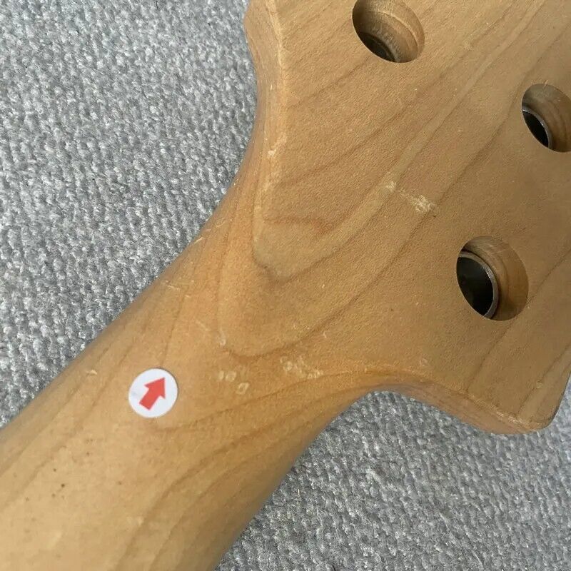 Harley Benton 5 String Bass Maple Wood Neck, 20 Frets Rosewood Fingerboard