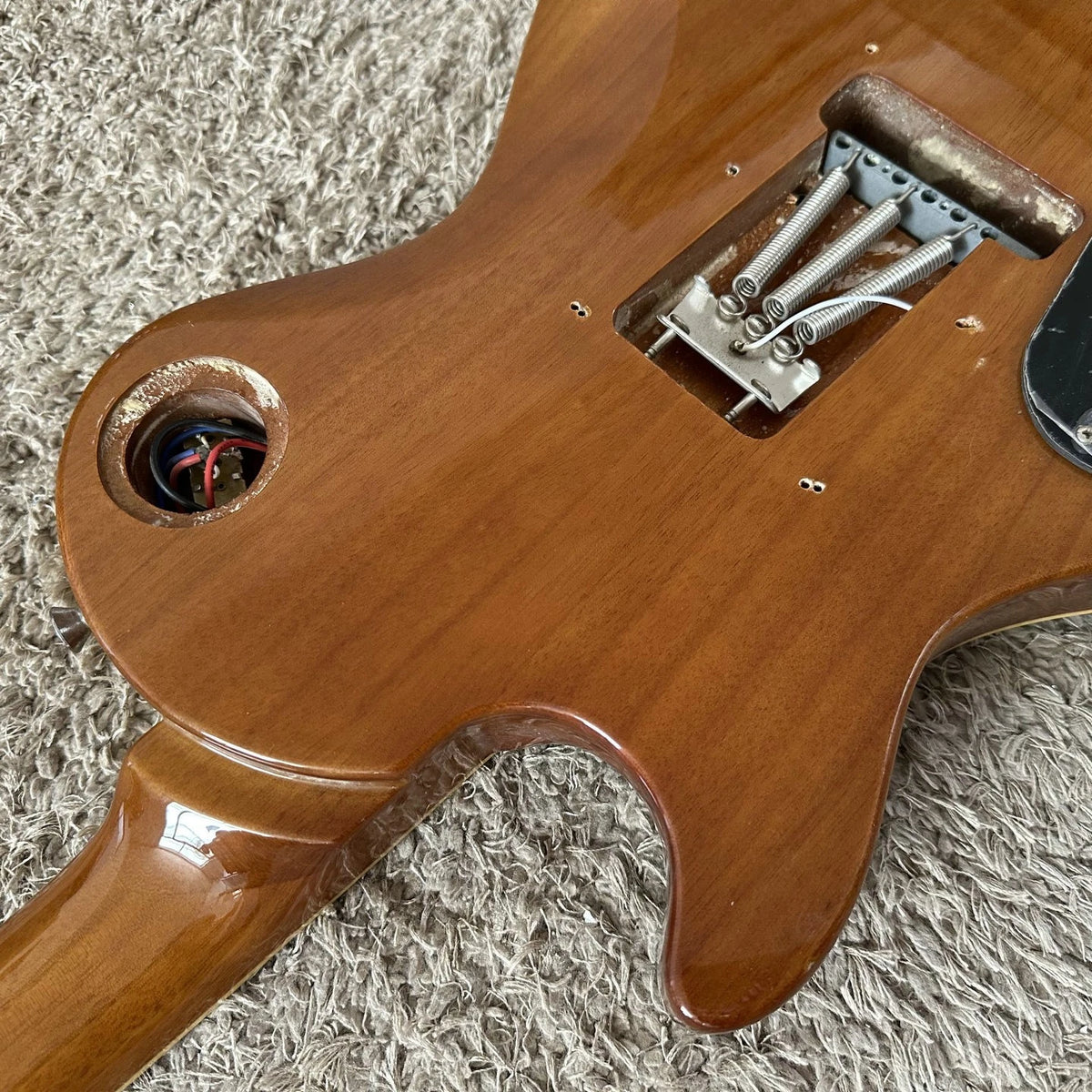 Green Burst Electric Guitar, Mahogany Body, Tiger Maple Veneer, Wilkinson Pickup