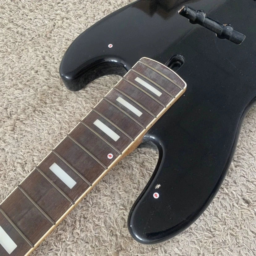 5 String Bass, Ash Wood Body, Maple Neck, Rosewood Fingerboard Fit Jazz Bass