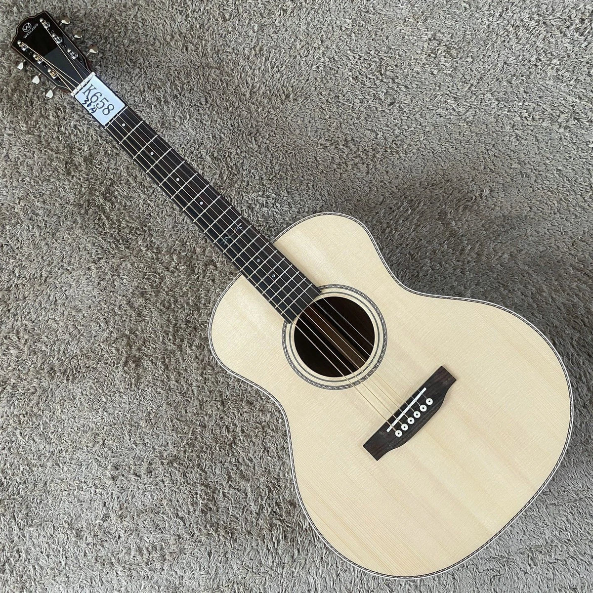36-Inch Acoustic Guitar, Spruce Top, Mahogany Neck, Rosewood Body, Natural