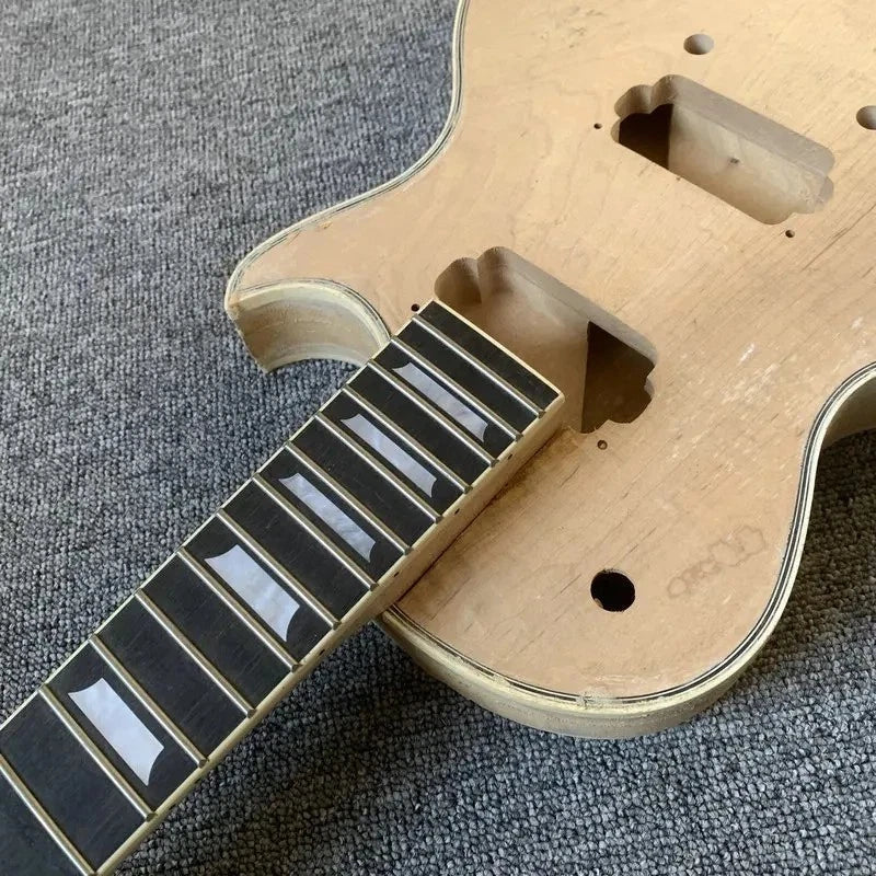 Tiger Maple Top Guitar Basswood Body with Maple Neck