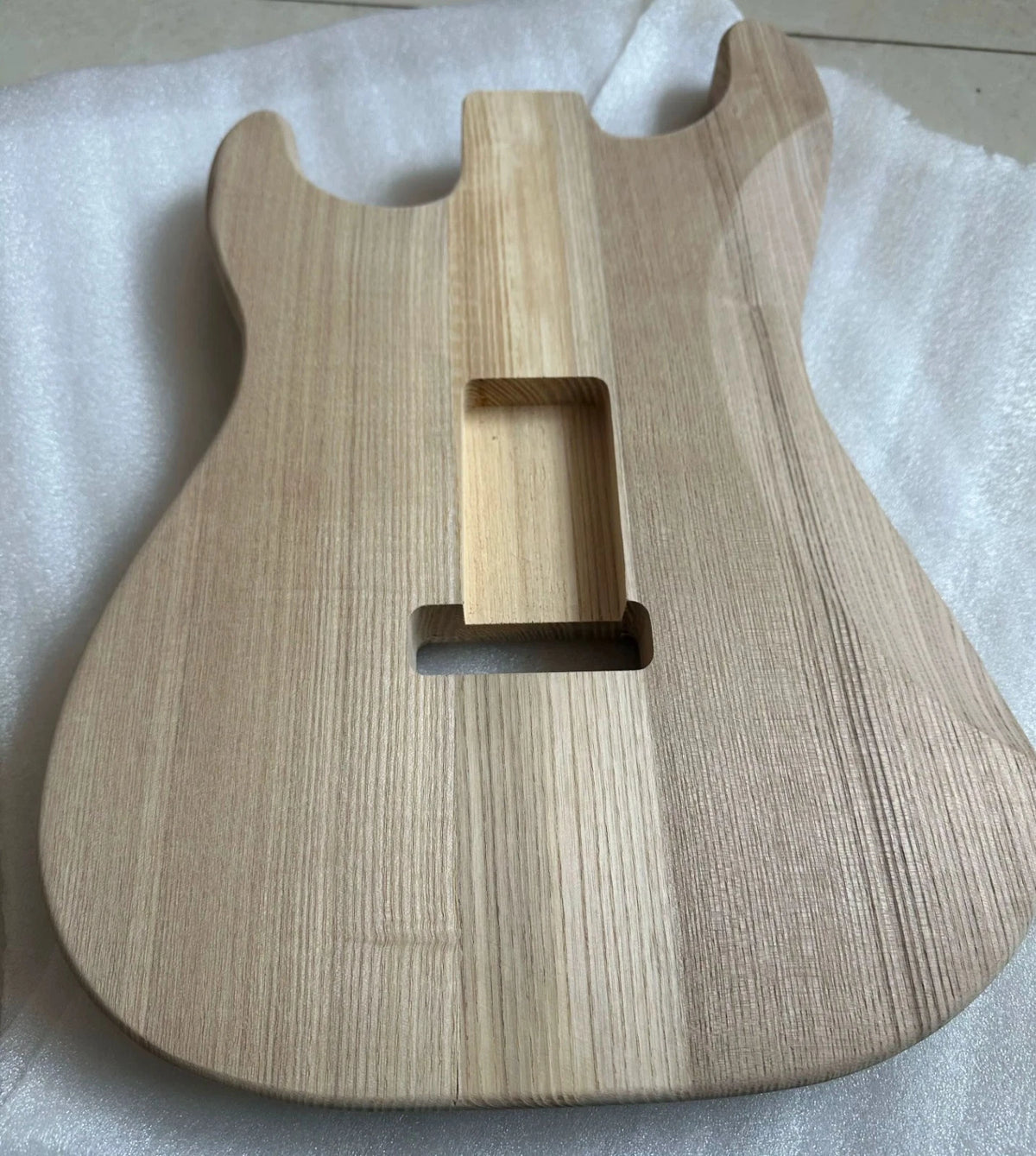 Ash Wood Guitar SSS Bridge Tremolo Fit Stratocaster Strat with Floyd Rose