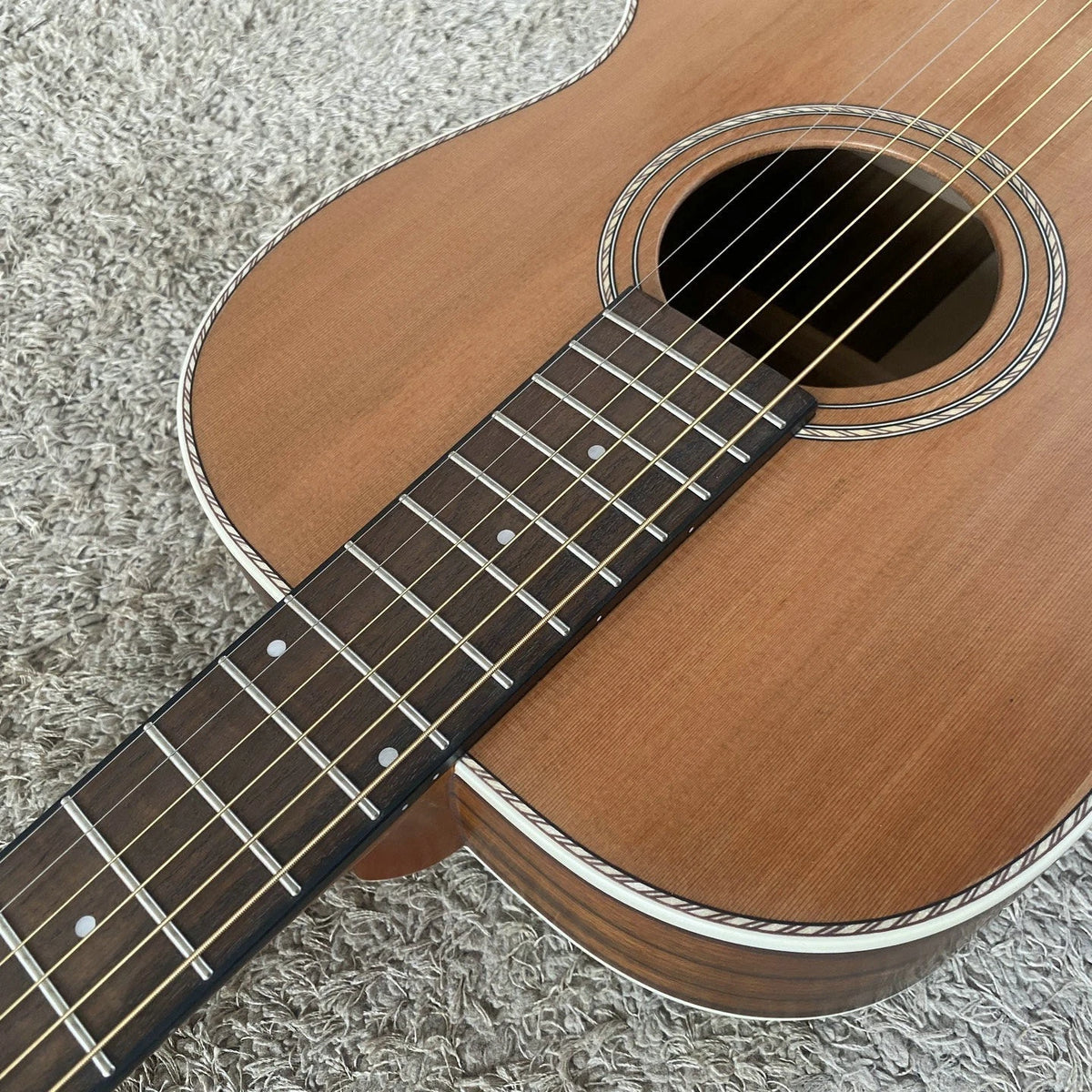 38-Inch Parlor Acoustic Guitar, Red Pine Top, Santos Rosewood Body