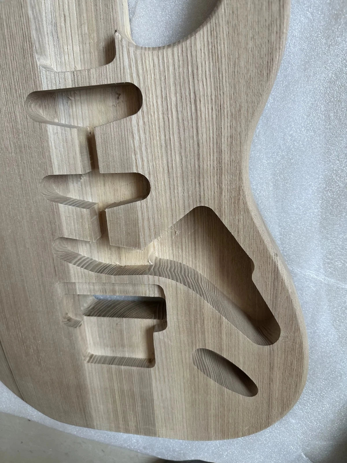 Ash Wood Guitar SSS Bridge Tremolo Fit Stratocaster Strat with Floyd Rose