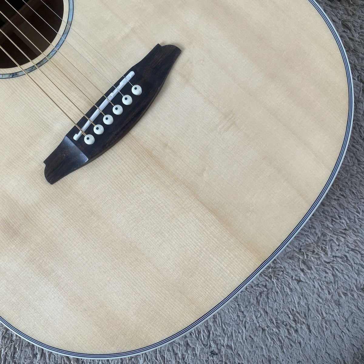 36-Inch Acoustic Guitar, Spruce Top, Rosewood Body