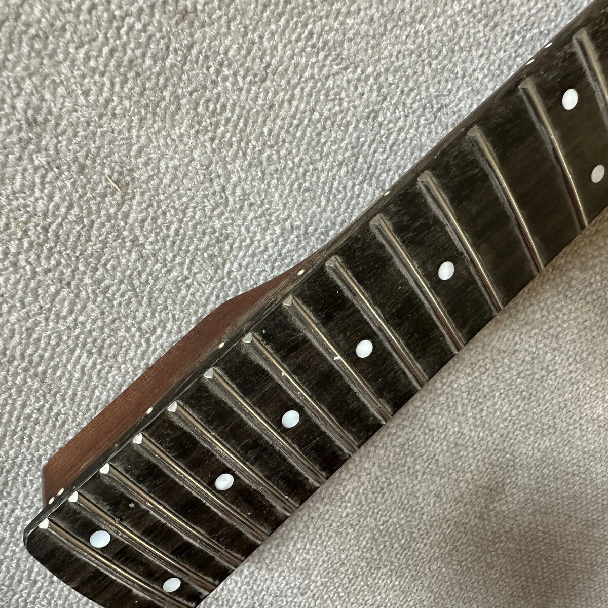 Guitar Neck, 24 Frets, 648mm, Right Hand, Roasted Maple Wood