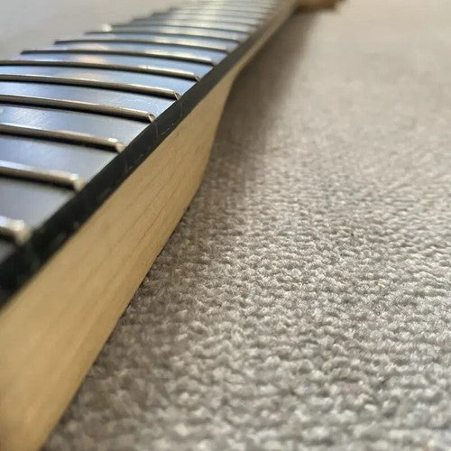 Ramones Guitar Maple Wodo Neck, Rosewood 21 Frets Fingerboard